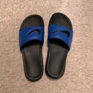 Nike sandals/slides